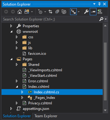 屏幕截图显示在 Visual Studio 的解决方案资源管理器中选择的 Index.cshtml 文件。